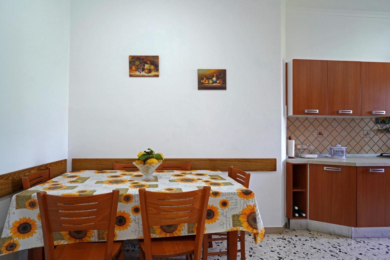Milou'S House Apartment Sant'Agnello Bagian luar foto