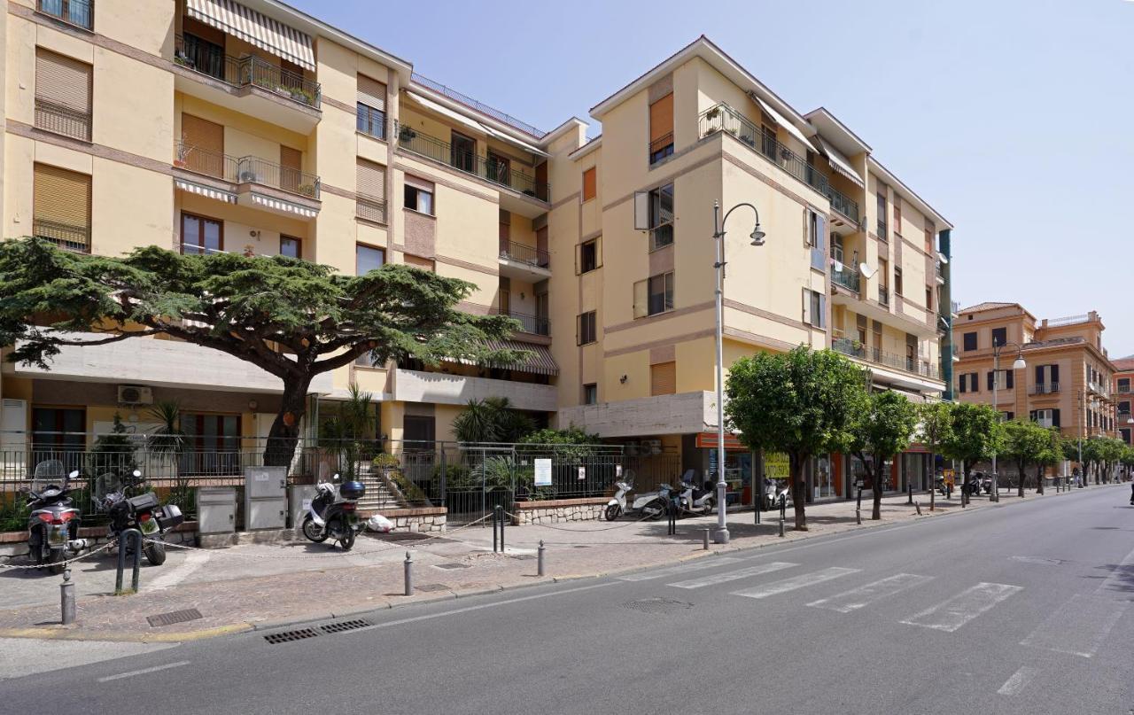 Milou'S House Apartment Sant'Agnello Bagian luar foto